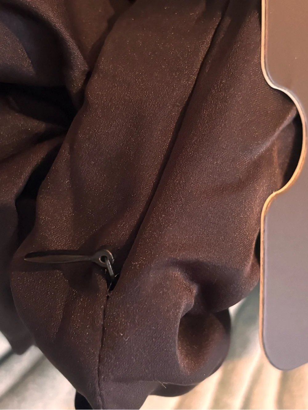 Zipper Pocket Scrunchie Kristin Ess Black